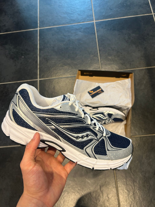 Saucony (navy)